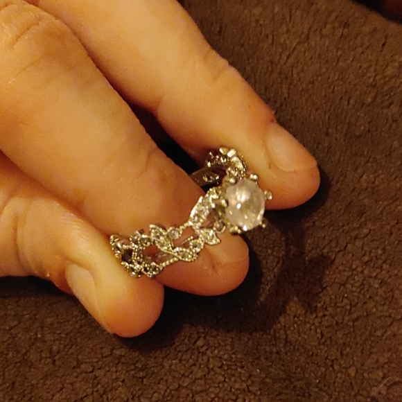 Ring - Picture 2 of 2